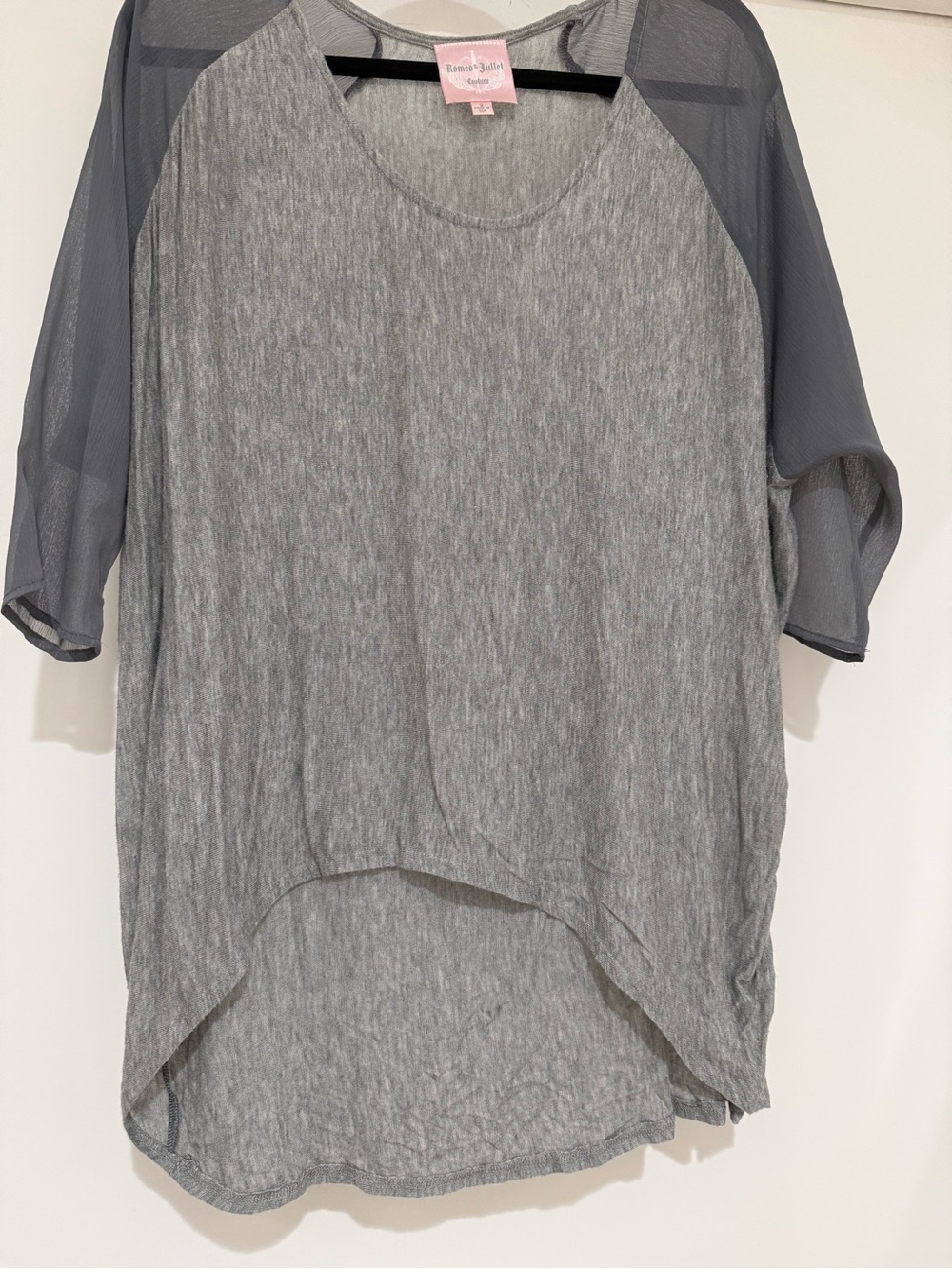 Romeo & Juliet Couture Gray Sheer-Bat Wing Sleeve High-Low Tunic